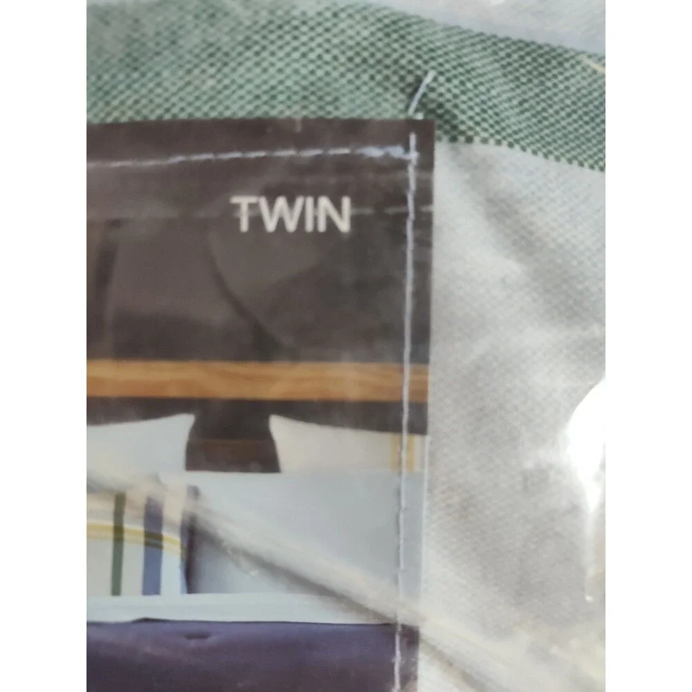 Reversible NEW Bedding Set with Sheets and Comforter - Twin XL - Mercer Stripes